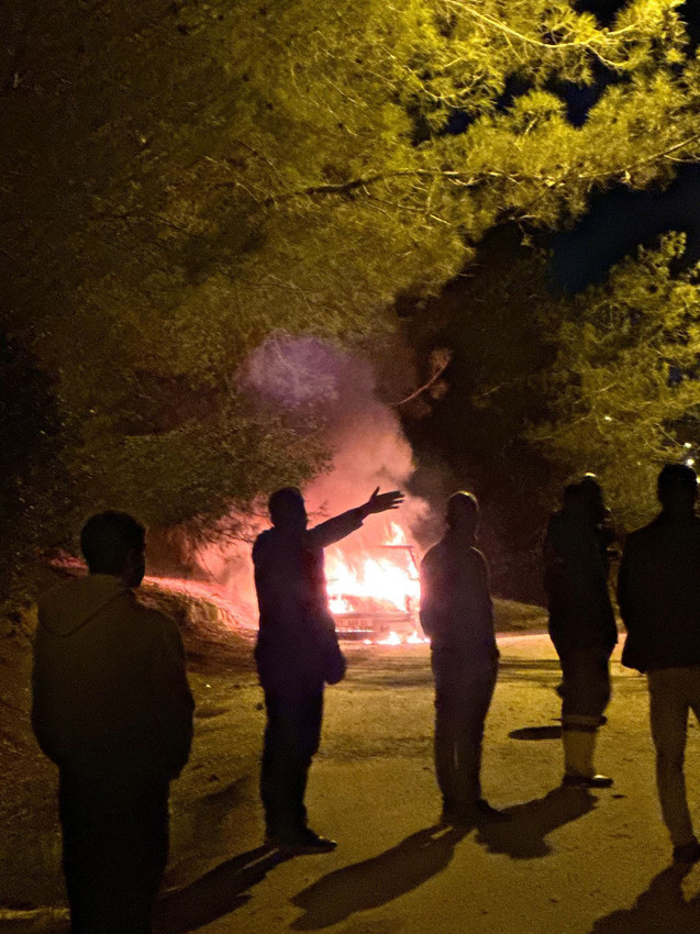 Trafikteki bir otomobil infilak etti, bir kişi feci halde can verdi - Resim: 4