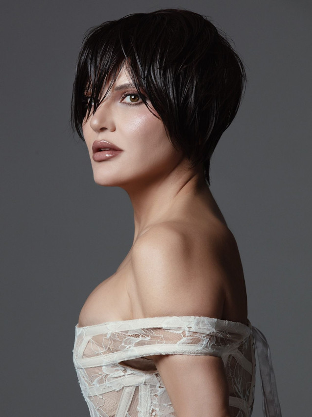 Sıkı bir diyetle 8 kilo veren Göksel transparan tarzıyla sosyal medyayı salladı - Resim: 4