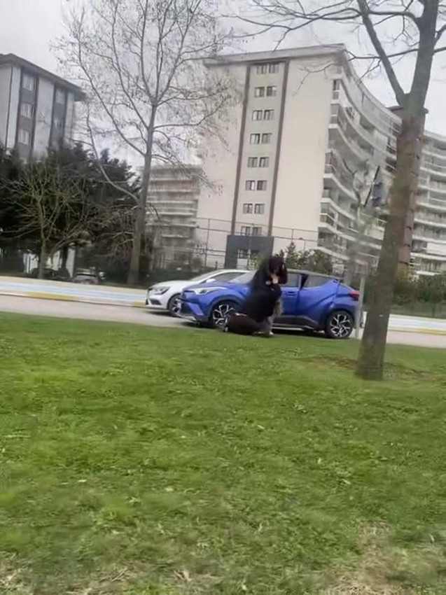 İstanbul'da pes dedirten olay: İki kadın çocuklarının gözü önünde birbirine girdi - Resim: 3