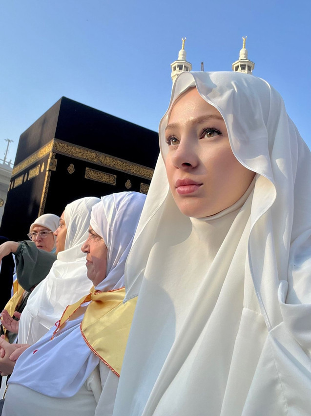 Sosyal medyanın tesettürlü fenomeninin estetiksiz hali tartışma başlattı - Resim: 4