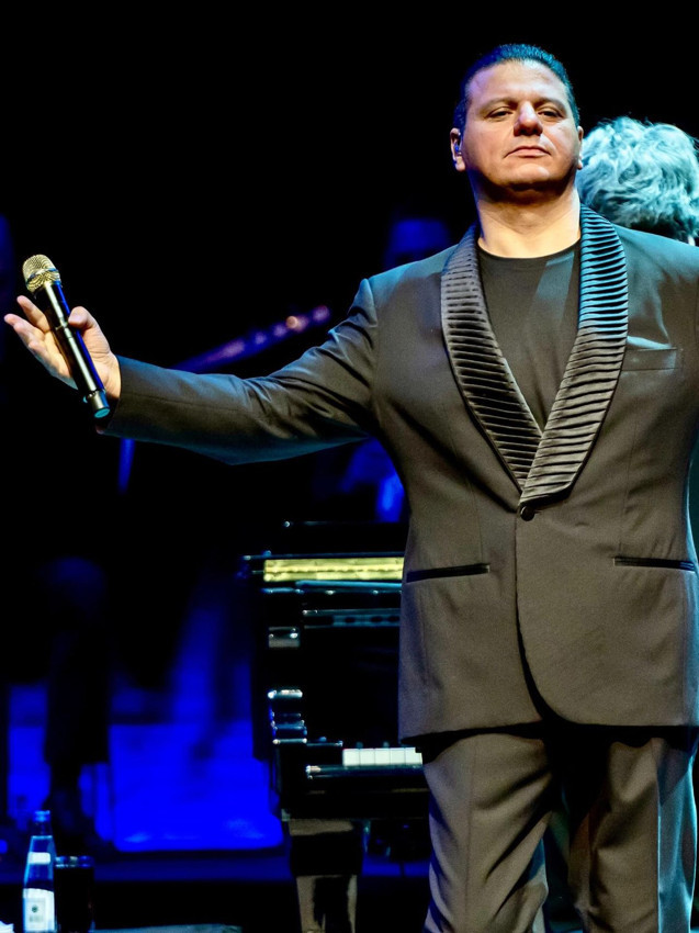 Ünlü şarkıcıyı görenler tanıyamadı... Kubat kilolarından kurtulup iğne ipliğe döndü! - Resim: 3