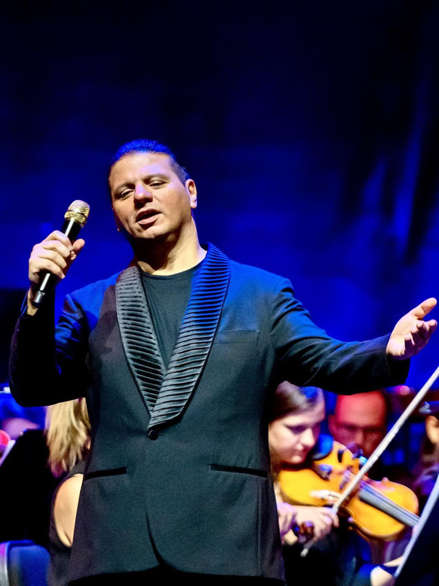 Ünlü şarkıcıyı görenler tanıyamadı... Kubat kilolarından kurtulup iğne ipliğe döndü! - Resim: 4