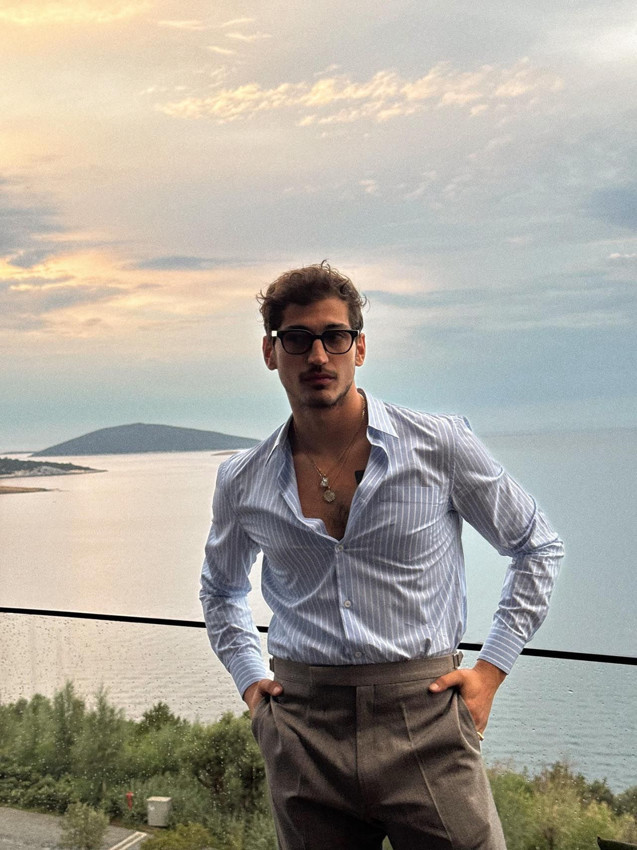 "Sürgünler" dizisinin yıldızı Oktay Çubuk'tan korkutan haber: Kalbi durdu, yoğun bakıma kaldırıldı! - Resim: 3