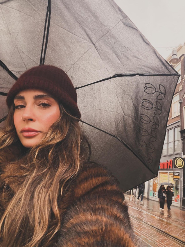 Dağılan Hepsi Grubu’nun yıldızı Yasemin Yürük cinsel kimliğiyle ilgili yorumları yargıya yaşıyor! - Resim: 3