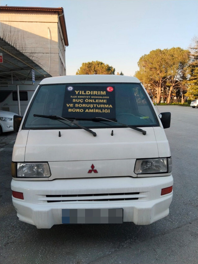 Çalıntı araçla kilometrelerce süren kovalamaca kamerada - Resim: 4