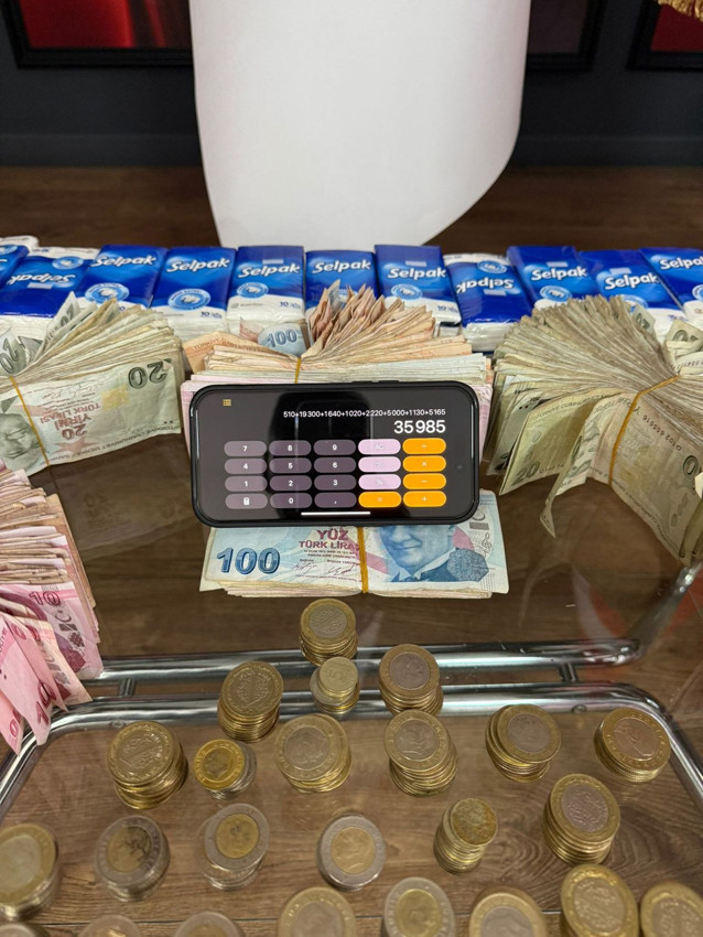 Dilencinin üzerinden çıkan para ve altınları gören gözlerine inanamadı - Resim: 4