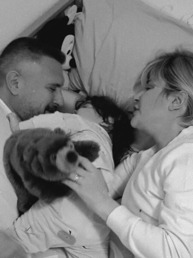 Güzel oyuncudan yabancı dadı isyanı olay oldu: ''Madem beğenmiyorsun ülkene git!'' - Resim: 4