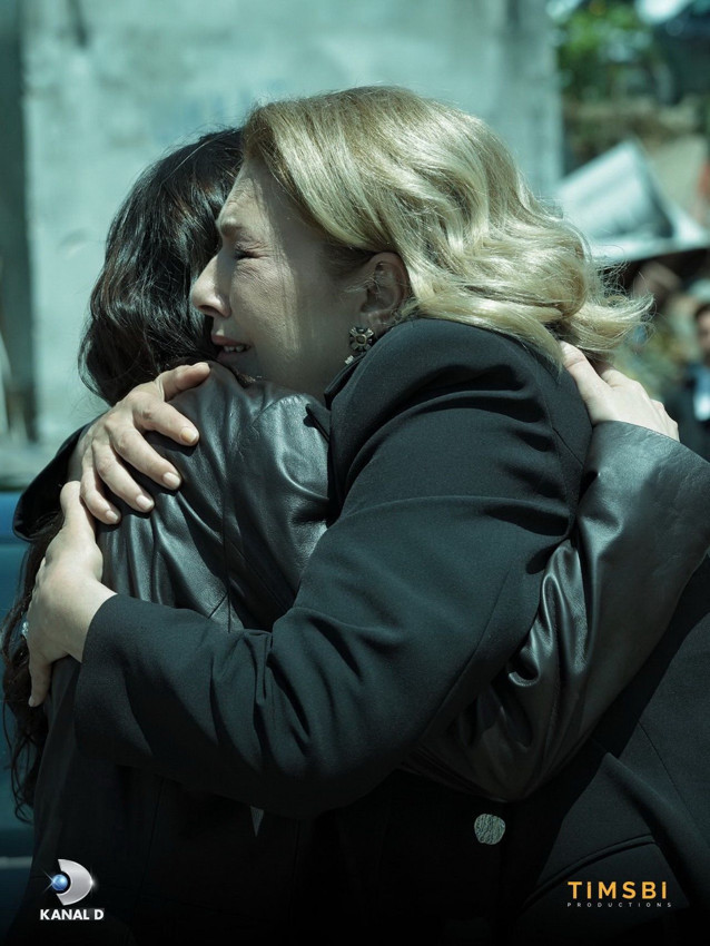Çağatay Ulusoy ve Demet Özdemir'li Eşref Rüya'da final tarihi belli oldu - Resim: 4