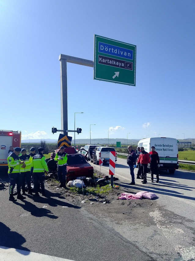 Tatil dönüşü yolunda feci kaza! Araç kağıt gibi ezildi, bir aile paramparça oldu! - Resim: 3