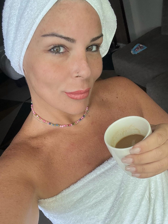 93 Kilo Veren Pelin Öztekin'den doğum günü şovu: ''Kiloluyken daha çapkındım'' - Resim: 3