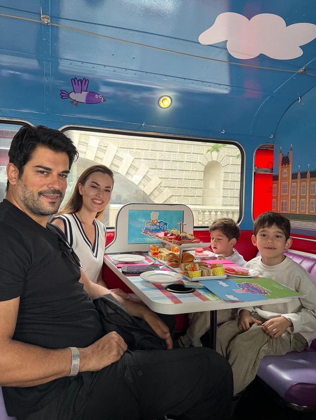 Fahriye Evcen ile Burak Özçivit çiftinin herkesi şaşırtan çok özel yaz tatili - Resim: 1