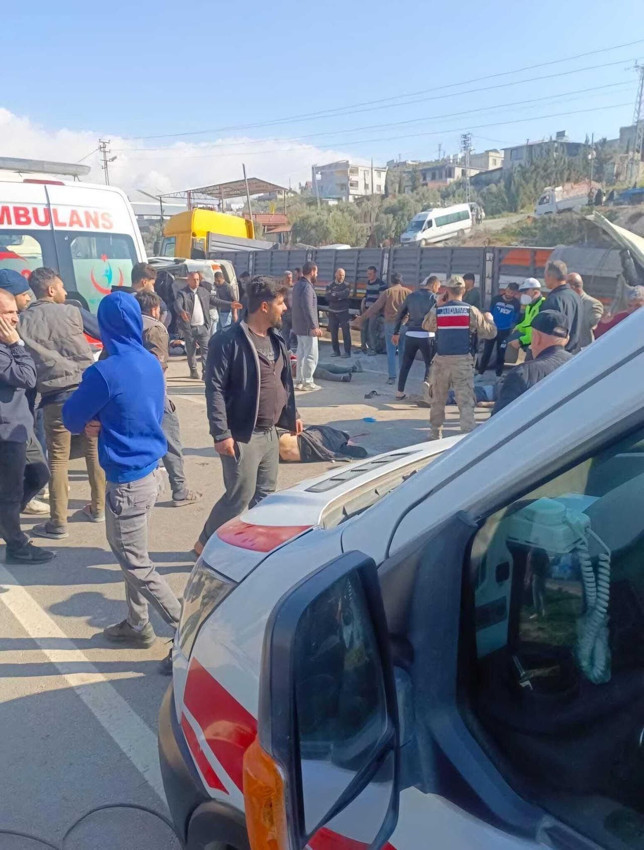 Hatay'da katliam gibi kaza: 6 ölü, 8 yaralı - Resim: 3
