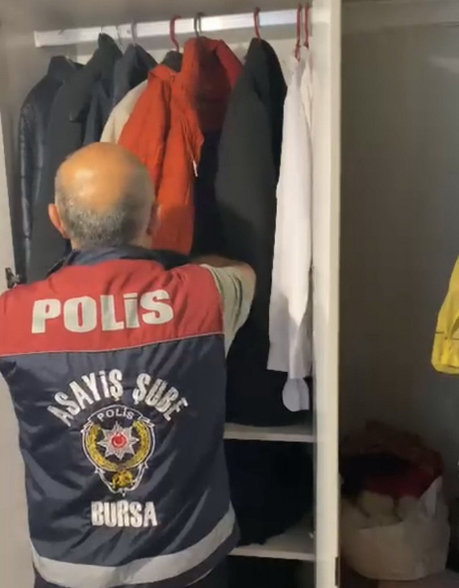 Bursa'da akılalmaz dolandırıcılık: 100 milyon TL'lik vurgunda yaşlı çifte tatlı bile yedirdiler! - Resim: 4