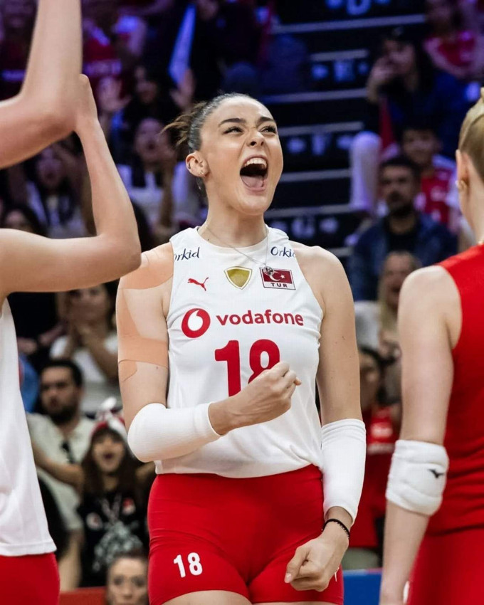 Fileye bomba düştü: Zehra Güneş'i Fenerbahçe kaptı - Resim: 1