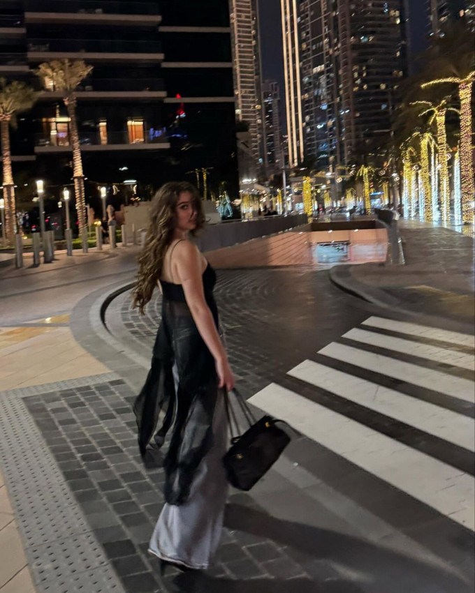 Güzelliğiyle Dubai'yi de sallayan Cemre Baysel'in güzellik sırrı olay oldu - Resim: 3