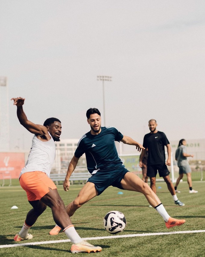 Galatasaray büyük umutlarla transfer etmişti; futbolu bıraktı - Resim: 4