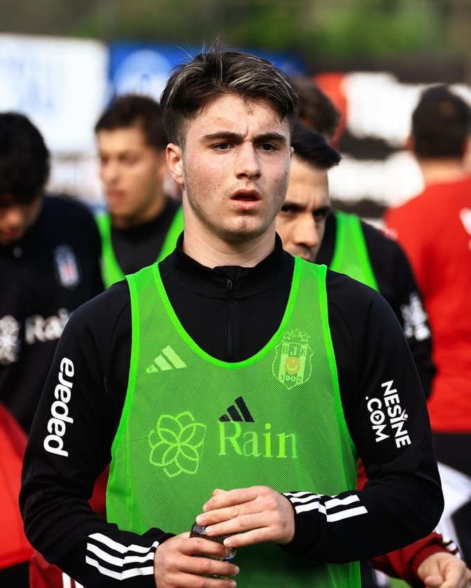 Beşiktaş 17 yaşındaki 10 numaralı yıldızını bedelsiz kaybedebilir - Resim: 4