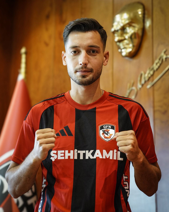 Beşiktaş'ta bir veda daha... Genç isim Beşiktaş'a veda etti - Resim: 4