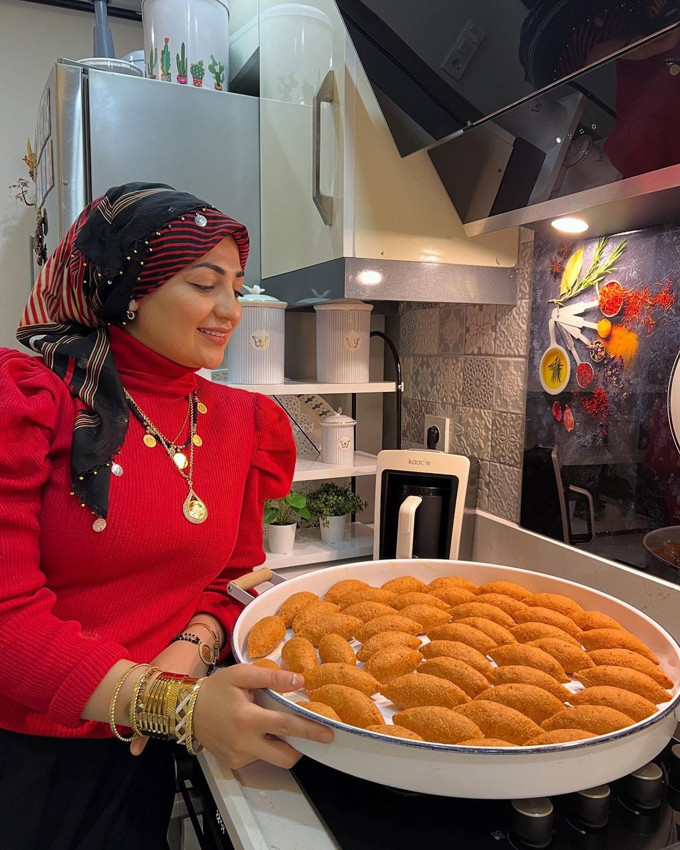 Ekranların ''Semra Chef''i tesettüre veda edip türbanını çıkardı - Resim: 4