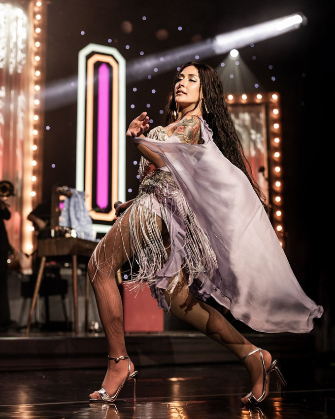 Bir ay önce eşiyle ''severek'' boşandıklarını açıklayan Melek Mosso yeni aşklara kapılarını açtı - Resim: 4