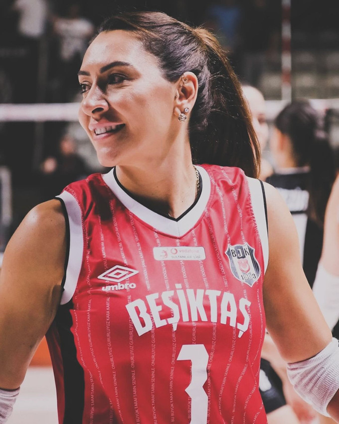 Filenin Sultanı Gizem Güreşen''çok güzeldi ama bitti'' deyip fileye veda etti - Resim: 3