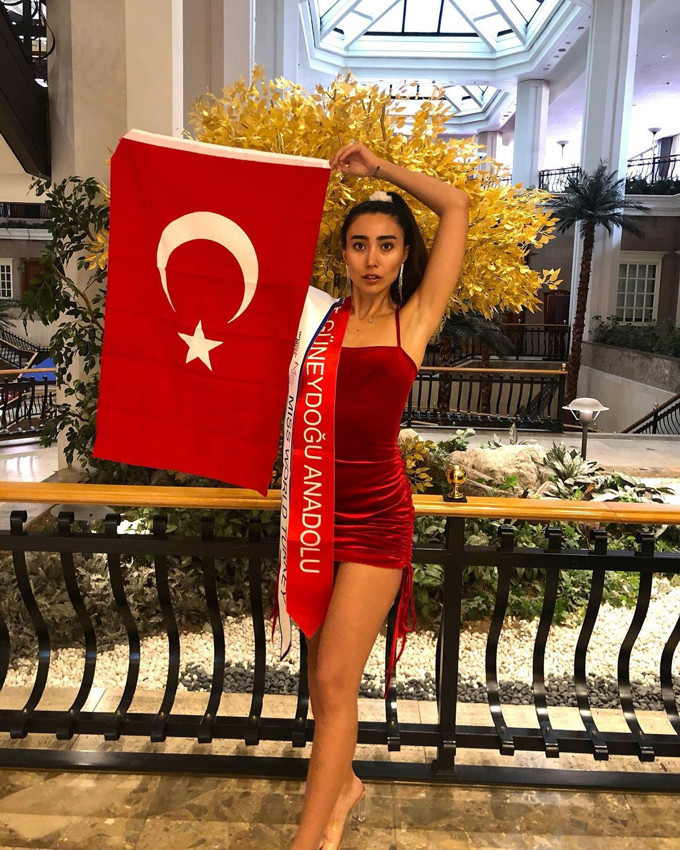 Miss Turkey ve Best Model'in güzel isminin son hali ve yeni mesleği olay oldu - Resim: 4