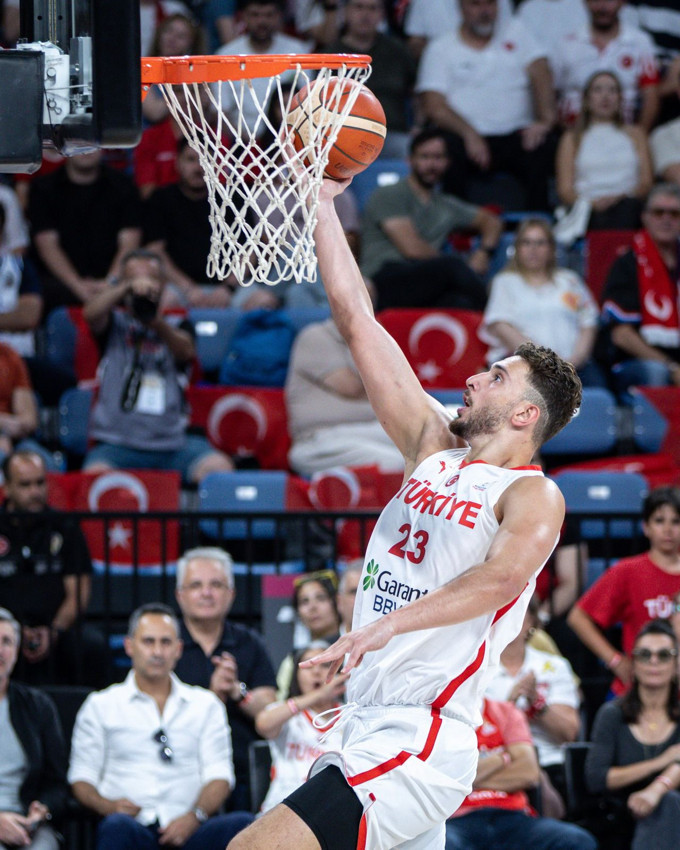 A Milli Basketbol Takımı İsviçre'yi 95-72 Yıktı: Dünya Kupası Yolunda Yeni Rakipler Belli Oldu - Resim: 2