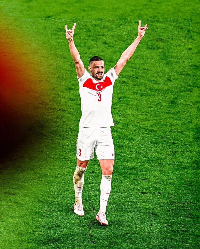 Merih Demiral FIFA'nın çok özel 40 futbolcusundan biri oldu - Resim: 1