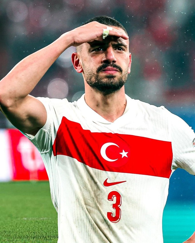 Merih Demiral FIFA'nın çok özel 40 futbolcusundan biri oldu - Resim: 4