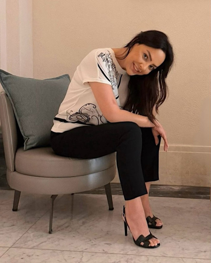 Yeni imajıyla ''boşanmak yaramış'' dedirten güzel şarkıcıdan estetik itirafı - Resim: 3