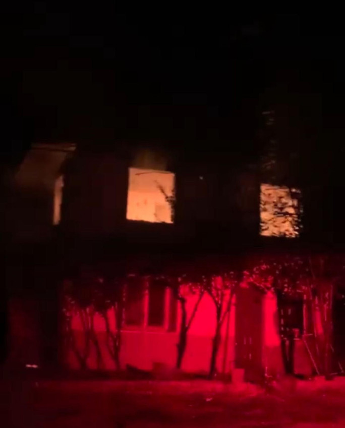 Ev sahibi-kiracı kavgası ölümle bitti... Evi ateşe verdiler! - Resim: 2