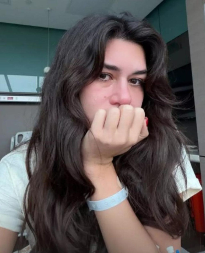 Günlerdir hastanede yatan ünlü isim için ziyaretçi yasağı getirildi - Resim: 3