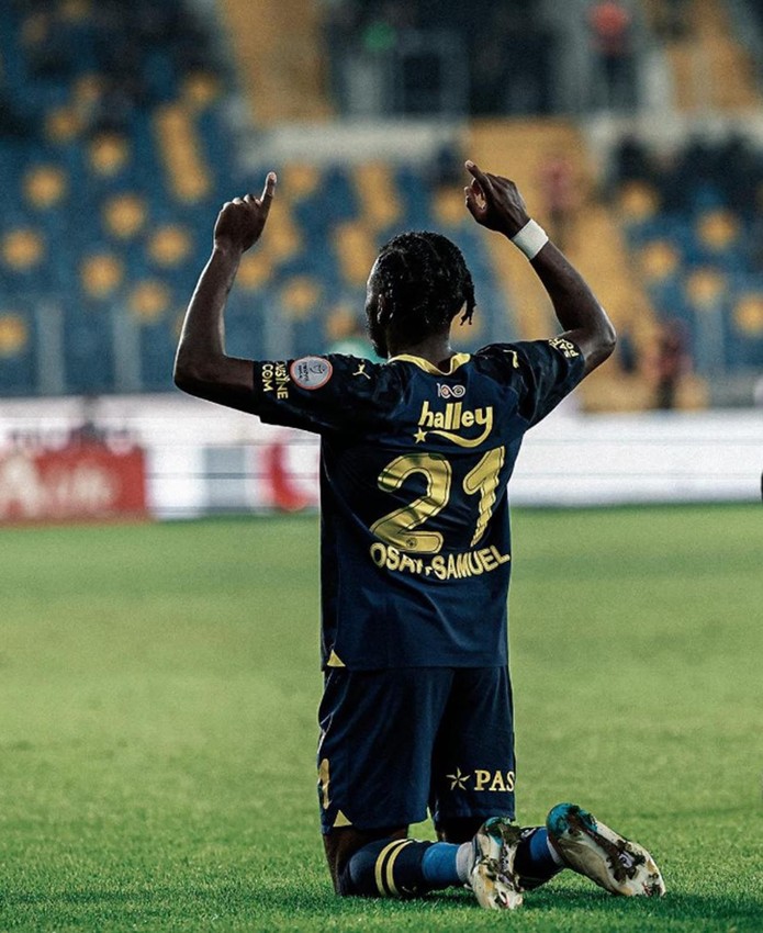 Fenerbahçe'den ayrılan Osayi Samuel'e Süper Lig'den talip çıktı - Resim: 4