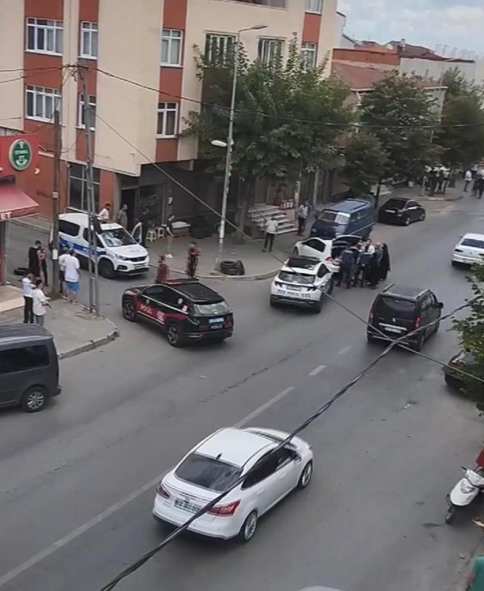 İstanbul Teksas'a döndü: Yol kavgasında mermiler havada uçuştu - Resim: 4