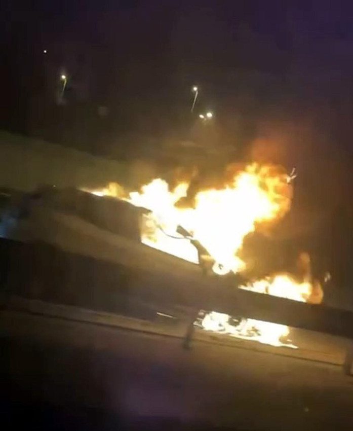 İstanbul trafiğinde korku dolu anlar: Seyir halindeyken alev topuna döndü - Resim: 2