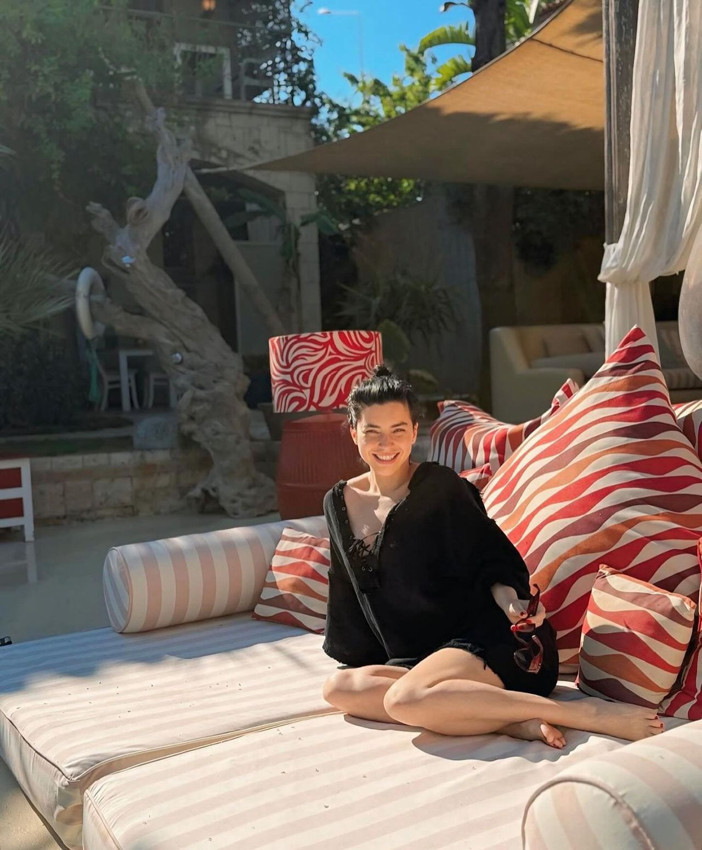 Merve Boluğur tatil pozlarıyla dikkatleri üzerine çekti. - Resim: 3