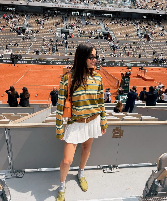 Hande Erçel'in tatil kombininin fiyatı dudak uçuklattı - Resim: 3