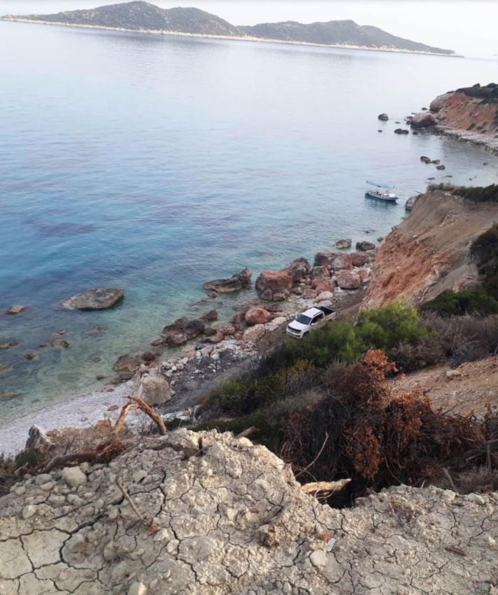 Türkiye'nin yeşil ile mavinin buluştuğu bir cennet koyu daha imar için ihaleye çıkarılıyor - Resim: 4