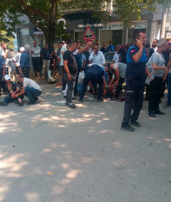Cuma namazı çıkışında kanlı saldırı: Yaralılar var! - Resim: 2