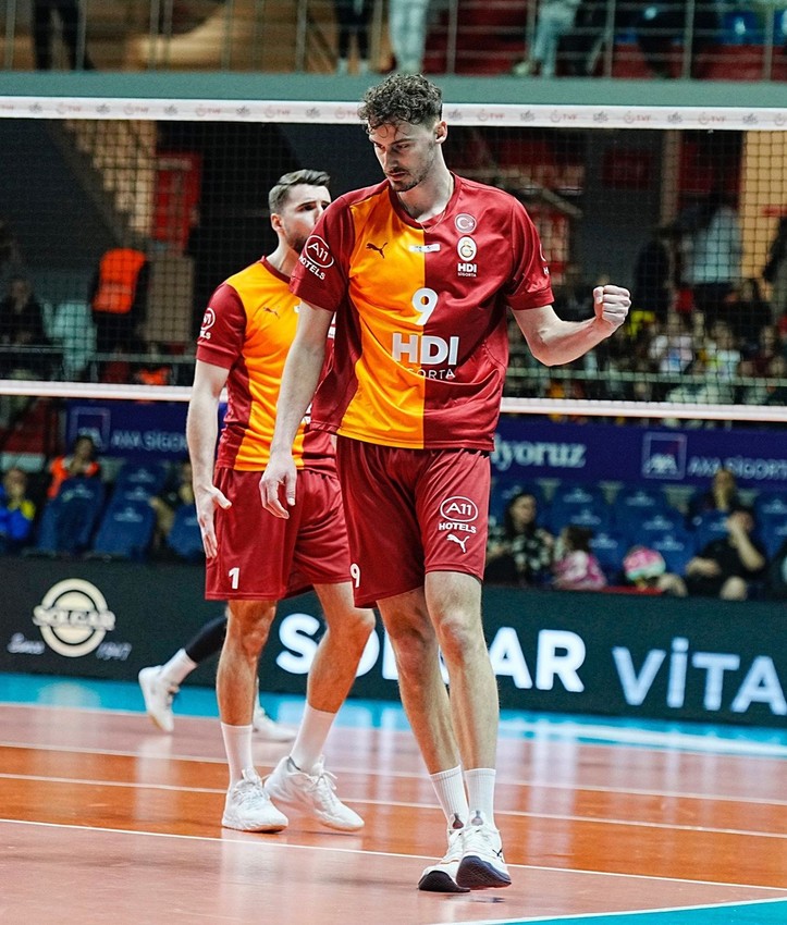 Filedeki Galatasaray - Fenerbahçe derbisinde gülen Galatasaray oldu - Resim: 4