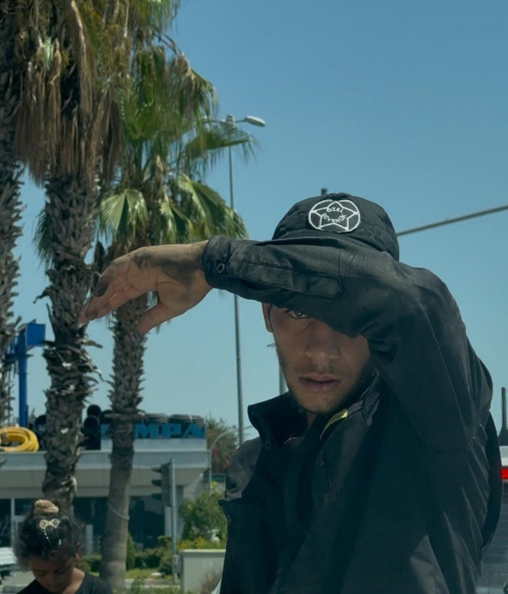 Cam silen çocuklar trafikte sürücülerin kabusu oldu - Resim: 1