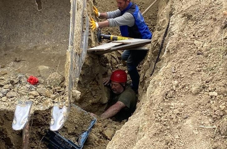 Çanakkale'de toprak kayması: Göçük altında kalanlar var - Resim: 1