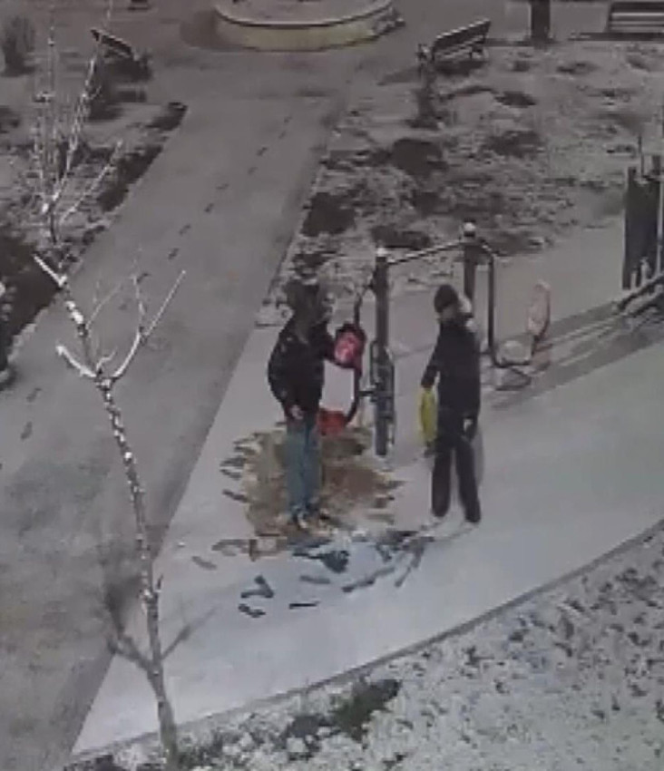 İstanbul'da kar yağışı altında 2 kişi yaptıklarıyla herkesi şaşırttı - Resim: 4