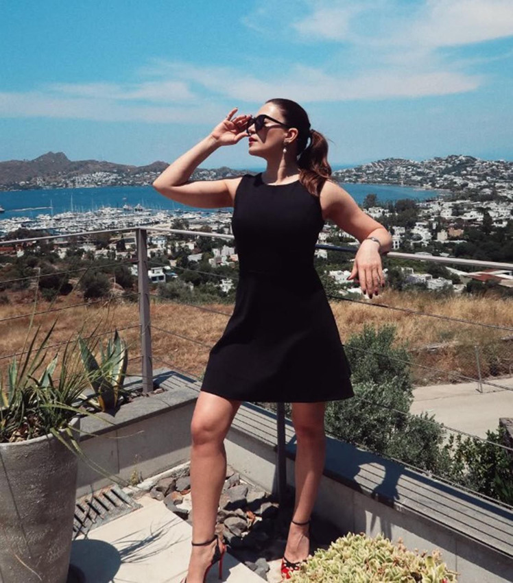 Ünlü oyuncu Özge Borak üniversiteli oldu - Resim: 2