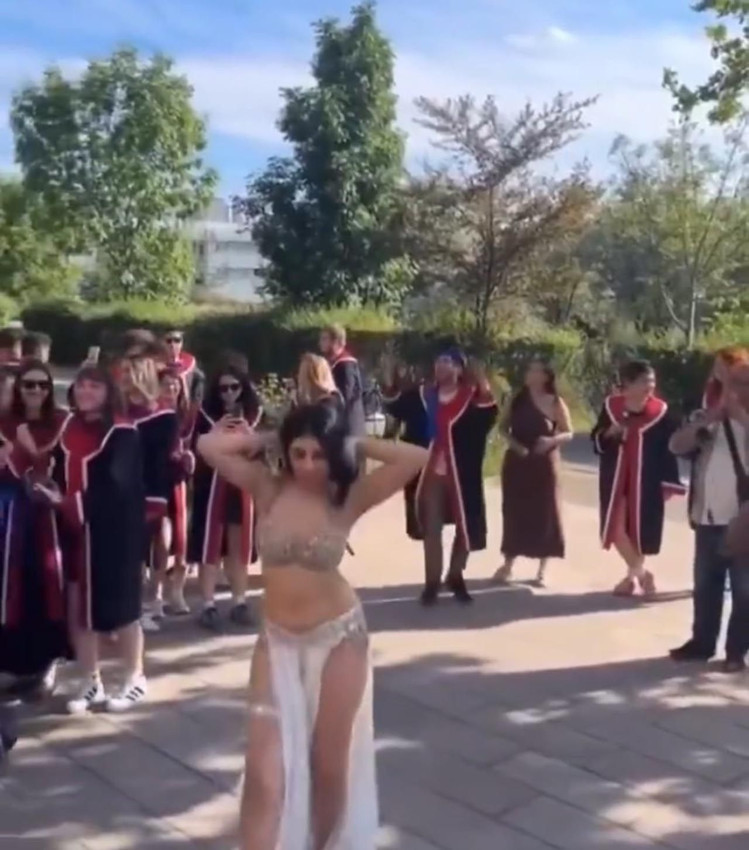 ODTÜ'de dansözlü mezuniyet töreni olay oldu - Resim: 4