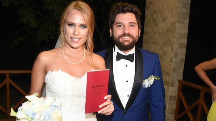 Güzel oyuncu Begüm Öner'in cesur hamilelik pozları olay oldu - Resim: 1