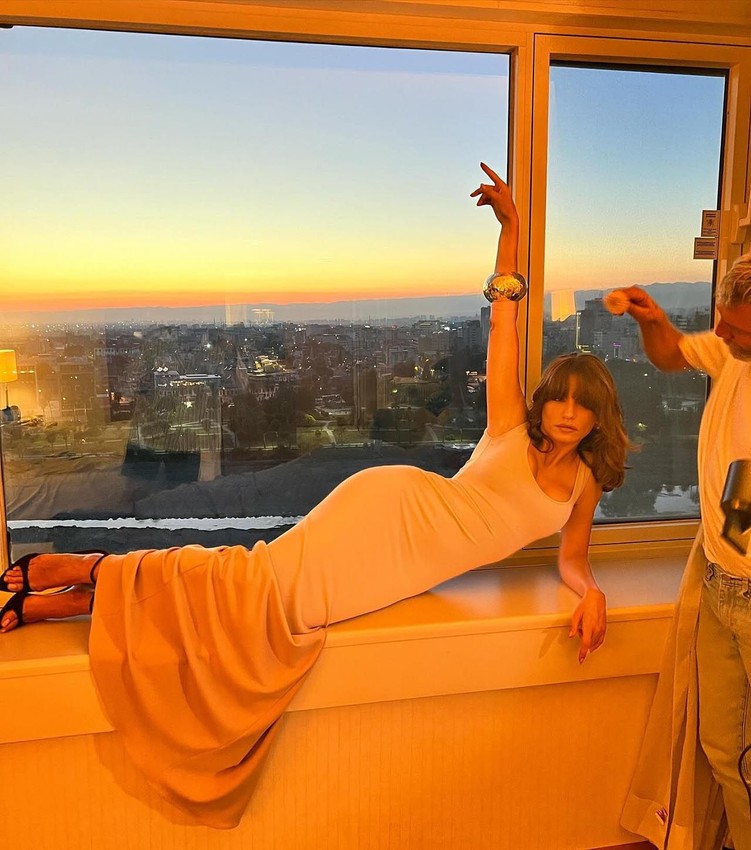 Serenay Sarıkaya buruk bayram mesajıyla dikkat çekti - Resim: 3