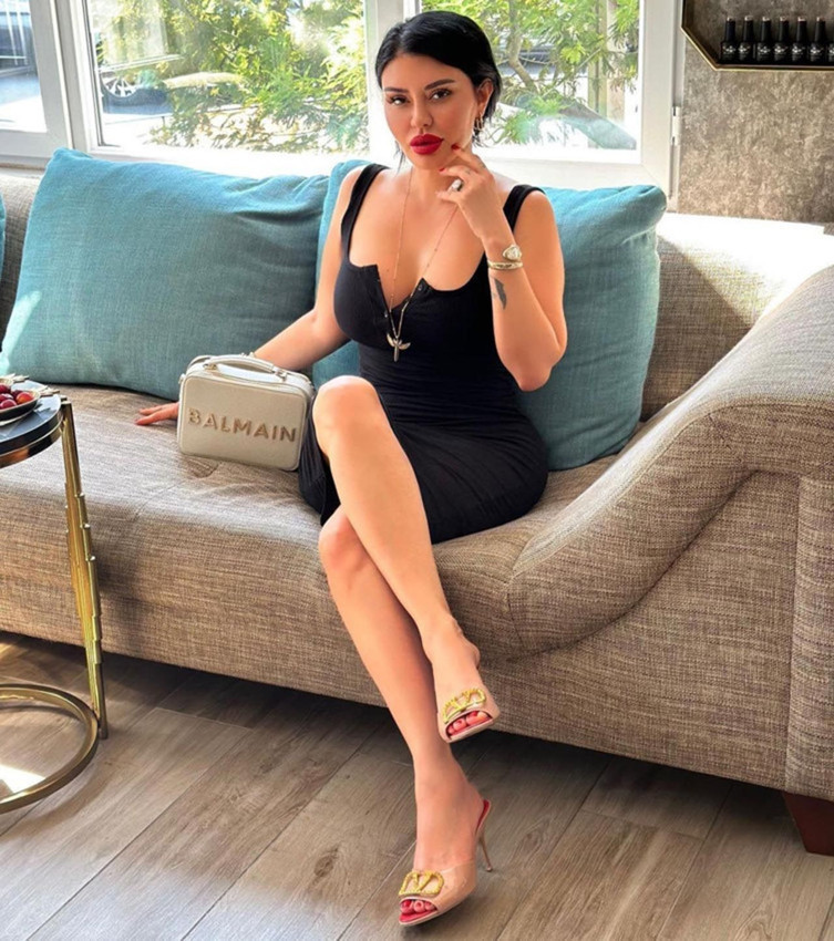 Avutkatlığa geri dönen Ebru Polat adliye kombinine yönelik eleştirler karşısında ağzını bozdu - Resim: 1