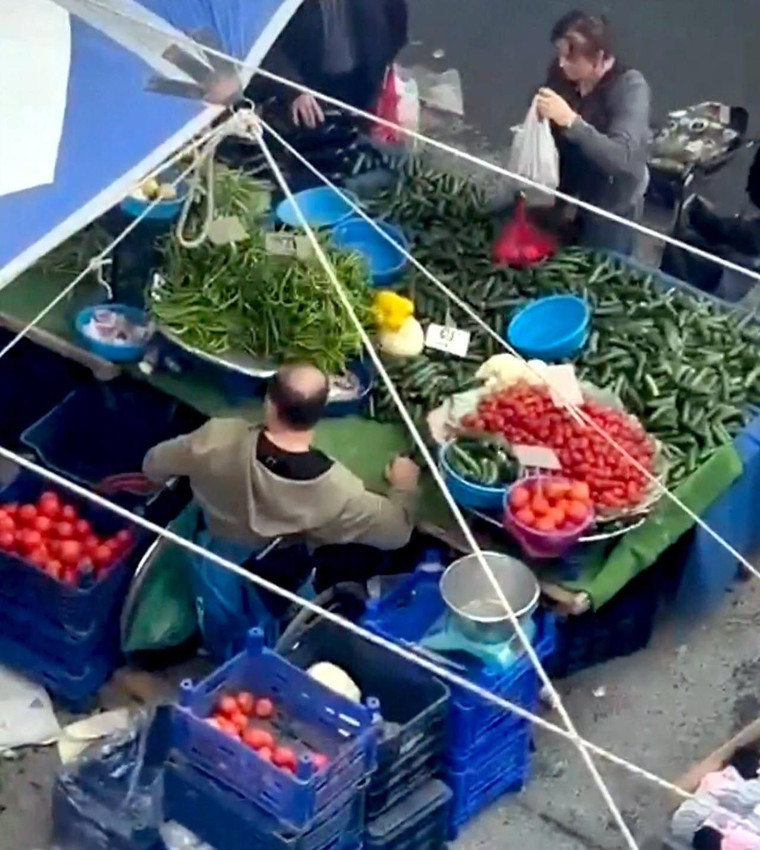 El çabukluğuyla dolandıran engelli esnafı bu afişle ifşa ettiler - Resim: 4