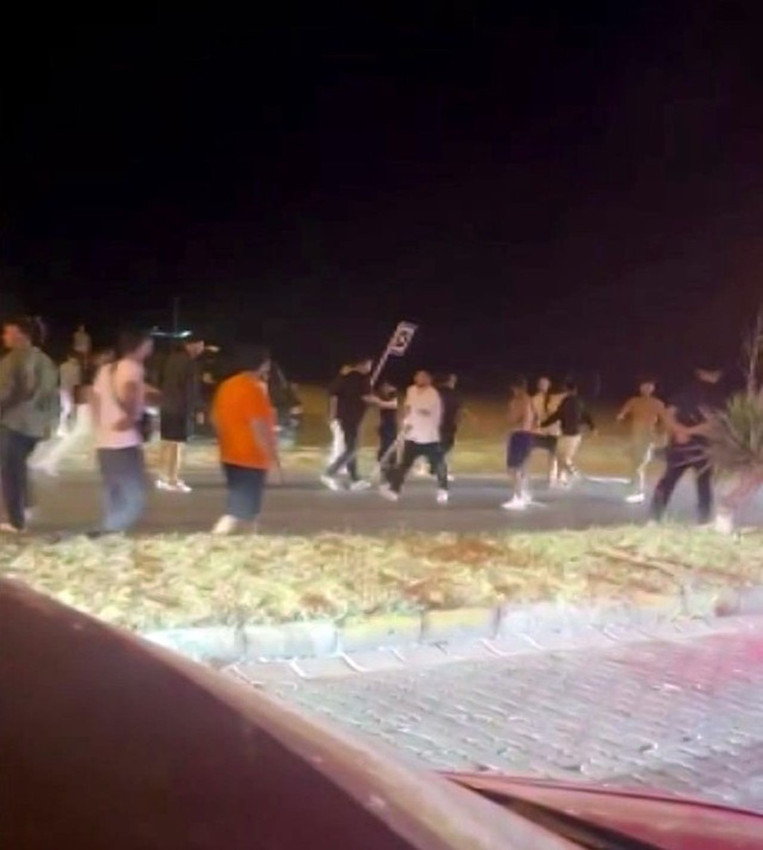 Şehir magandaları iş başında: Bir polis memuru yaralandı - Resim: 4